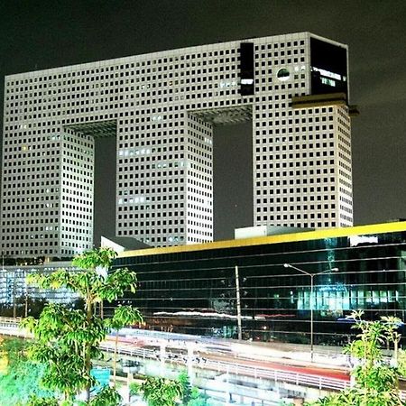 Iyarin@Tuk Chang Ratchayothin Hotel Bangkok Exterior photo
