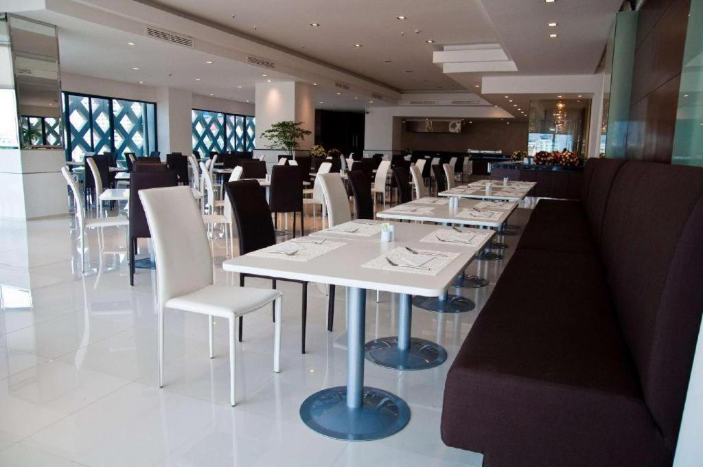 Iyarin@Tuk Chang Ratchayothin Hotel Bangkok Exterior photo
